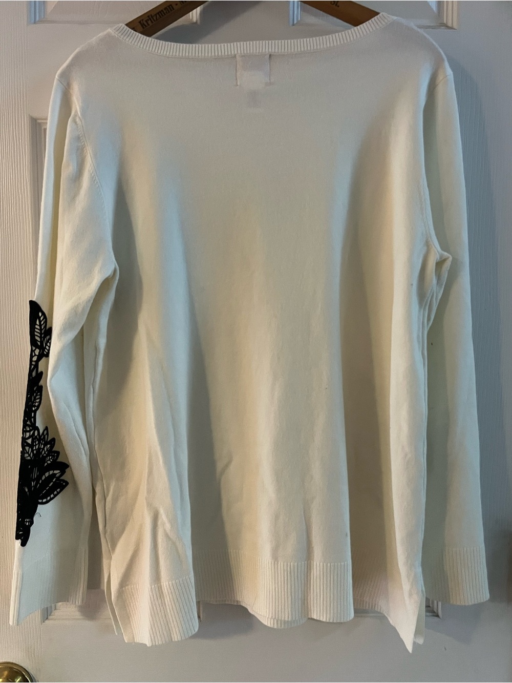 Women’s Ruby Rd Size Large Ivory Knot Sweater - Picture 4 of 6